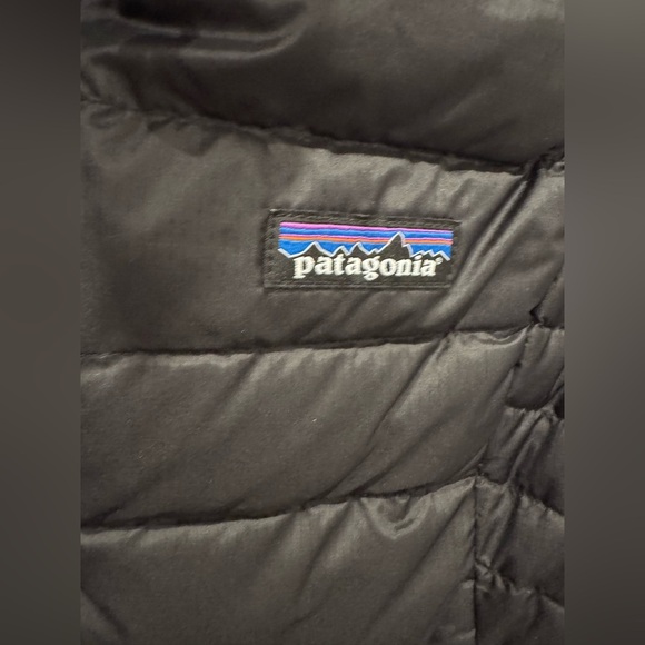 Patagonia Women's Down Sweater Vest size Xsmall NWOT - Picture 4 of 16